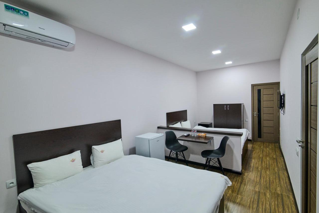 Granada Hotel Yerevan Ngoại thất bức ảnh